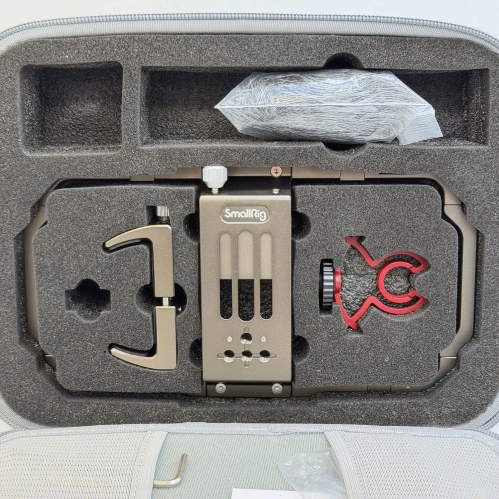 SmallRig All-In-One Video Kit for Smartphone Creators P96 LED Light Mic Case